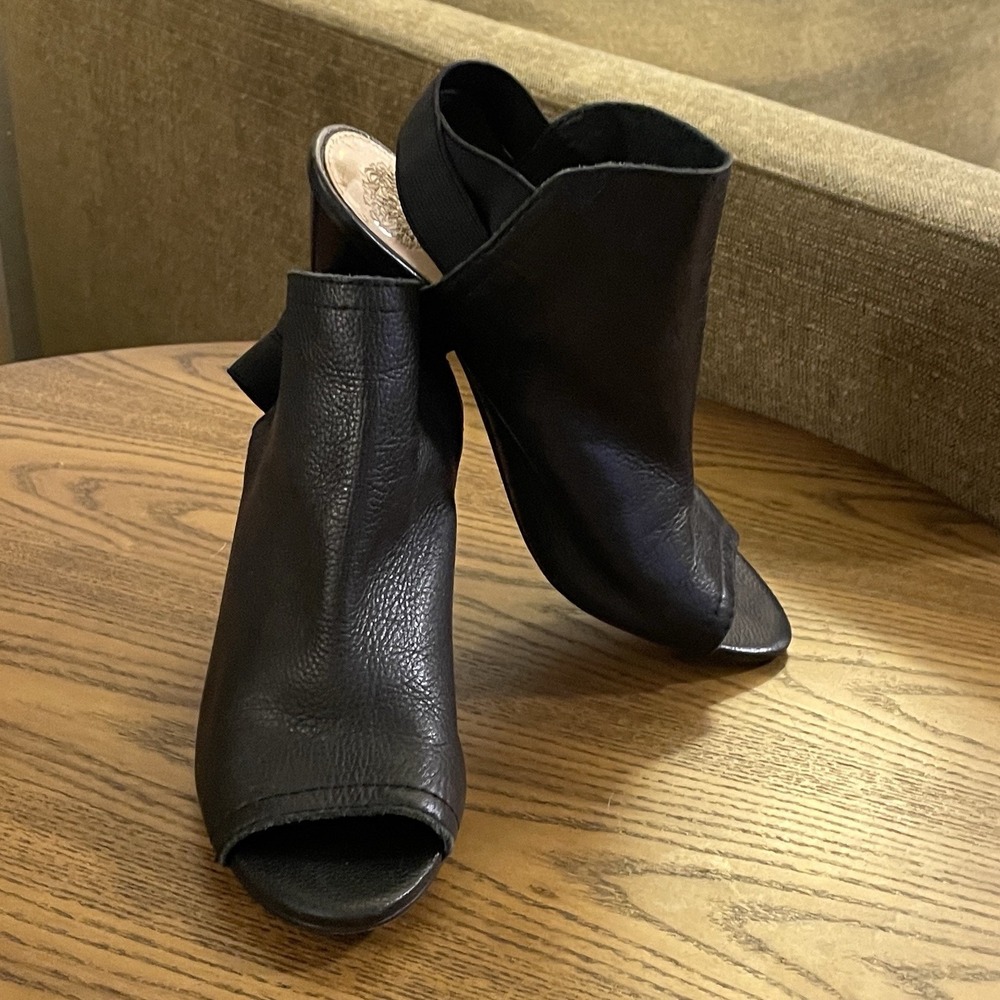 Vince Camuto Edora Shoes Womens Size 6.5 M Black Leather Peep Toe Bootie Sandal